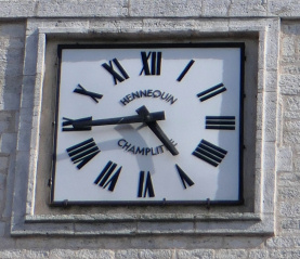 Horloge de l'église de Boult, photo Y. Bessero