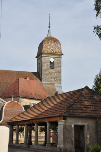 Lavoir, fontaine et église de Vezet, photo B. Lamblin
