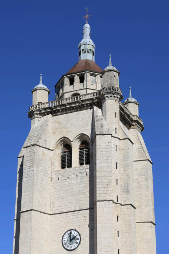 Clocher de la Basilique de Dole (39) photo C. Quillon