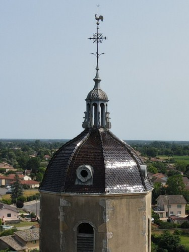 Clocher de Bagé-le-Châtel (01) photo E. Rey