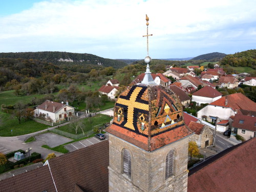 L'église de Busy, photo E. Rey