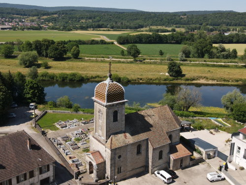 L'église de Chalèze, photo E. Rey