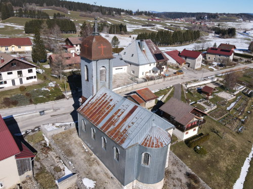 L'église de Gellin, photo E. Rey