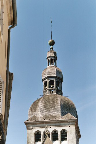 Clocher de la basilique de Gray, photo J. Menneret