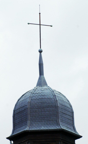 Clocher de la chapelle de la Mission à Ecole-Valentin (25) photo J. Masset