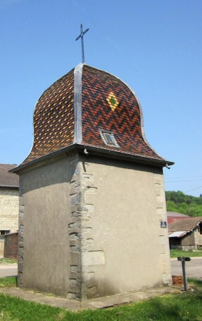 Clocher de la chapelle de Serres les Moulières, photo J. Masset