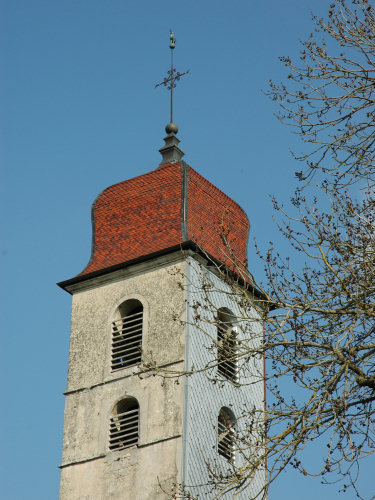 Clocher de Monnet-la-Ville (39) photo M. Morlin