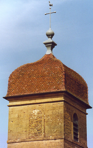 Clocher de Villette-lès-Arbois (39) photo M. Morlin