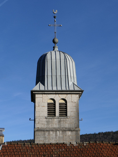 Clocher de Valfin-lès-Saint-Claude (39) photo Y. Bessero