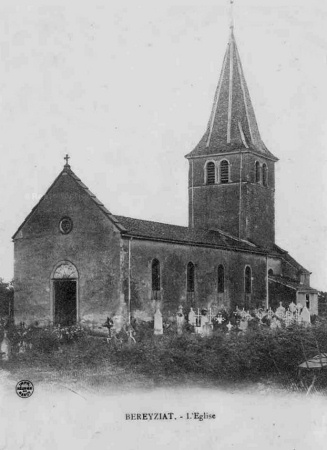 Carte postale l'église de Béréziat au début du XXème siècle