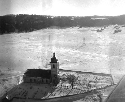 Les Fourgs, vue aérienne par B. Faille en 1963