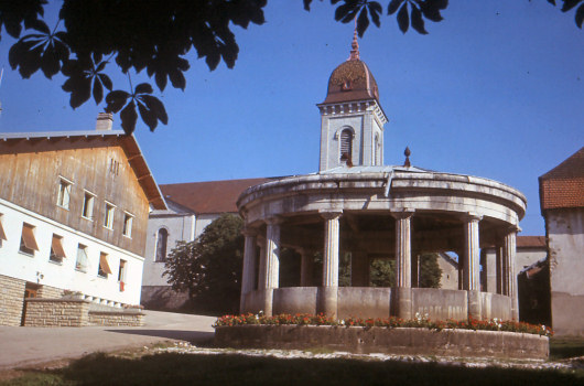 La fontaine ronde, photo H. Pernot