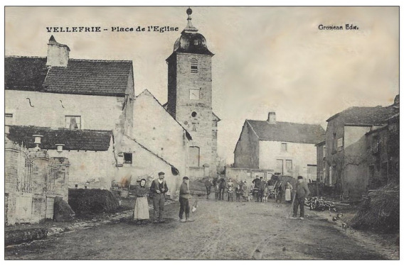 L'ancien clocher de Vellefrie vers 1900, carte postale d'époque