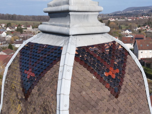 Le clocher de l'église d'Auxon-Dessous d'Auxon-Dessous, photo E. Rey