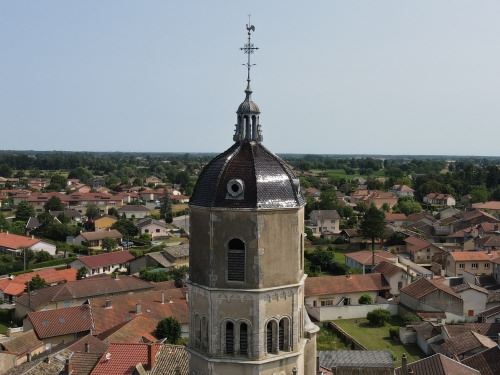 L'église de Bagé-le-Châtel, photo E. Rey