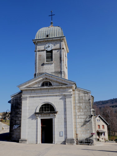 Eglise de Belleydoux, photo Y. Bessero