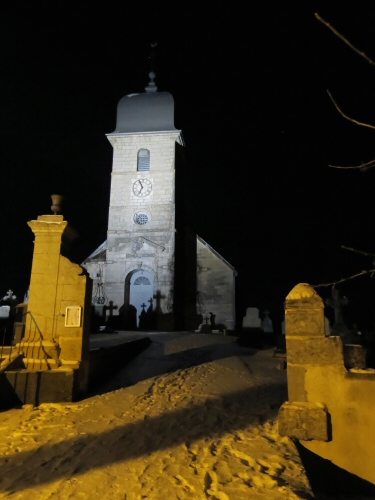 L'église de Bief du Fourg en nocturne, photo D. cabaret