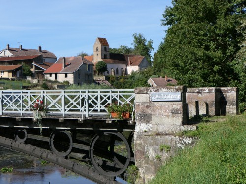 Vue du village de Bourguignon-lès-Conflans, photo Y. Bessero