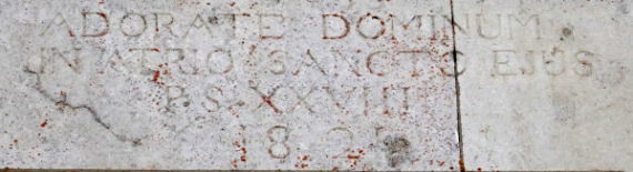 Frontispice de l'église de Château-des-Prés, photo O.Pernot