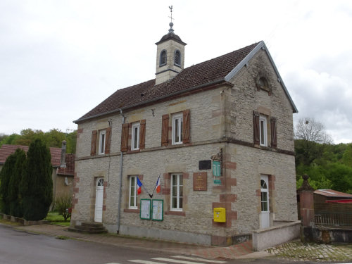 La mairie de Georfans, photo O. Pernot