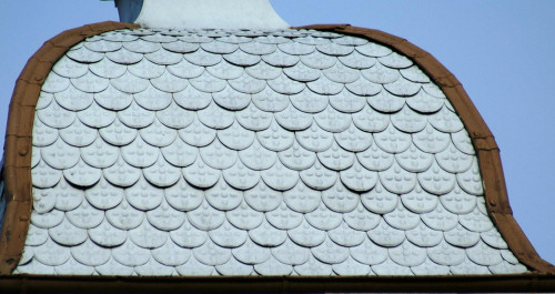 La couverture du clocher de Hyémondans, photo J. Masset