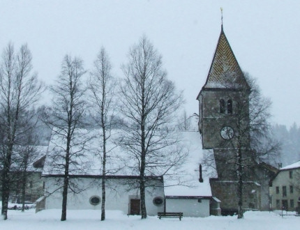 Le temple de La Brévine sous la neige