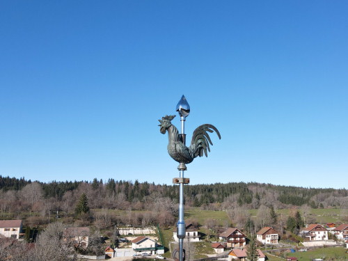 Le coq de l'église de La Planée, photo E. Rey