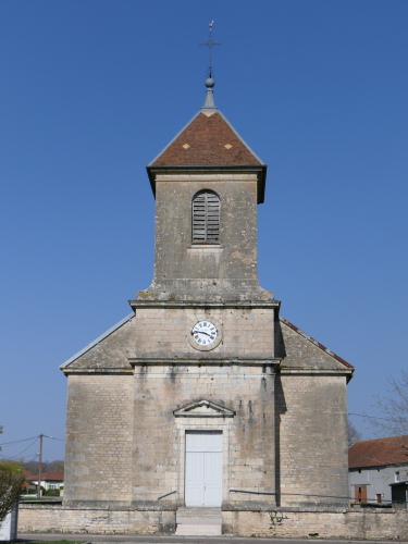 Eglise de La Chapelle Saint-Quillain, photo Y. Bessero