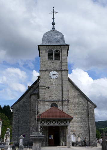 L'église de La-Cluse-et-Mijoux, photo Y. Bessero