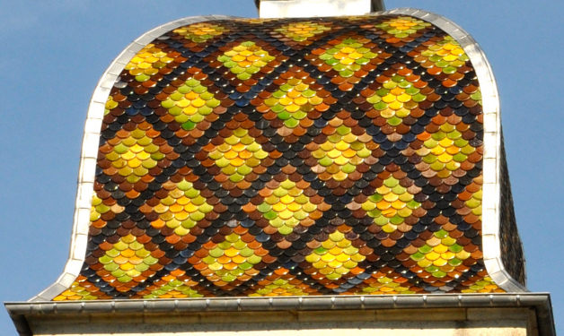 Motif de tuiles du clocher de l'église de Lavans-lès-Dole, photo M. Morlin