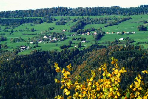 Le site du Saucet, vue depuis la Roche du Miroir, photo J. Masset