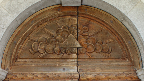 Porte de l'église de Malpas, photo O. Pernot