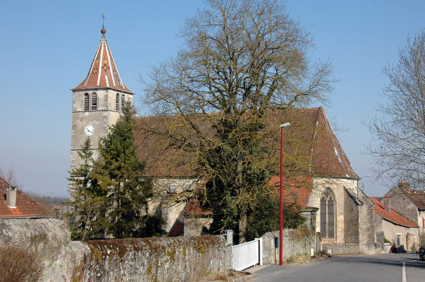Eglise de  Menotey, photo M. Morlin