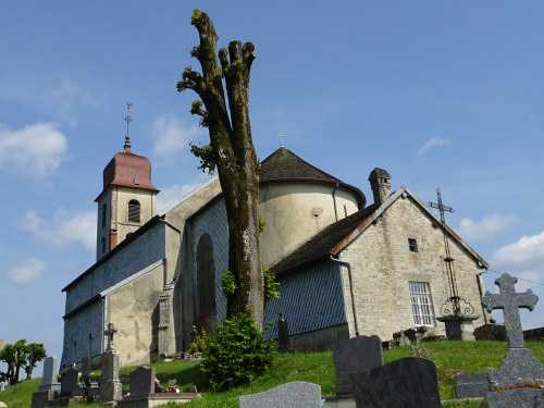 L'église de Monnet-la-Ville, photo O. Pernot