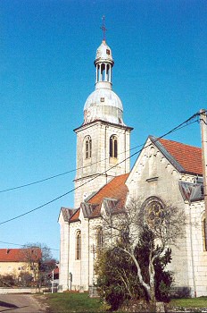 L'église de Mont-de-Laval, photo C.Briot