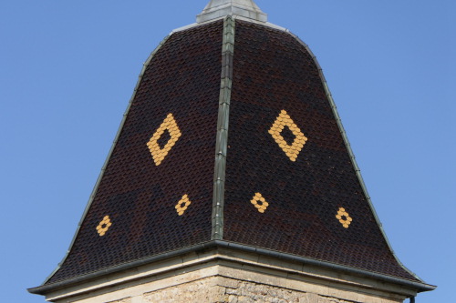 Couverture de tuiles du clocher de l'église de Motey-sur-Saône, photo Y. Bessero