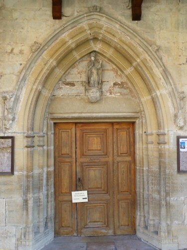 Portail de l'église d'Ornans, photo D. Bion