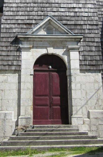Le porche de l'église de Passavant, photo J. Masset