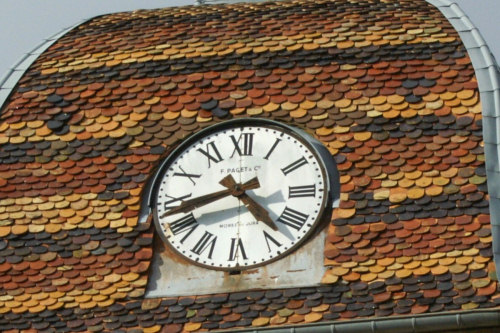Détail du motif de tuiles du clocher de l'église de Polaincourt et Clairefontaine, photo J. Masset
