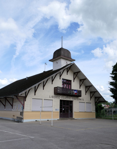 L'école Saint Valère de Port-sur-Saône , photo Y. Bessero