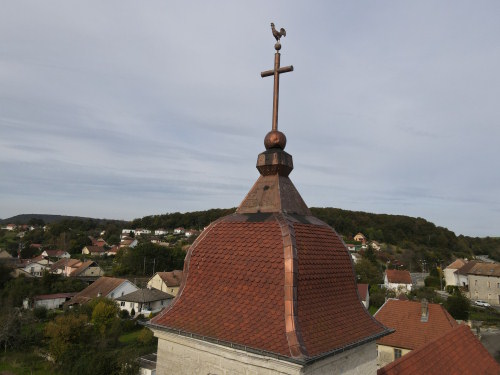 Clocher de l'église de Rang, photo E. Rey