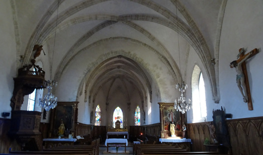 Nef et cheour de l'église de Rochejean, photo O. Pernot