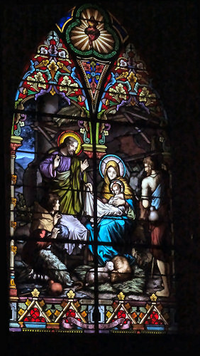 Vitrail de l'église de Rochejean, photo O. Pernot