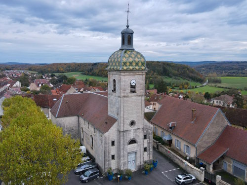 Le clocher de l'église de Saint-Vit, photo E. Rey