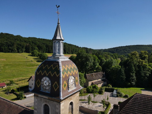 Le clocher de l'église de Soye, photo E. Rey