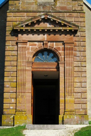 Portail du temple de Saint-Julien-lès-Montbéliard, photo J. Masset