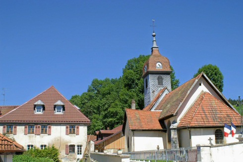 L'église de Saint-Point-Lac, photo J. Masset