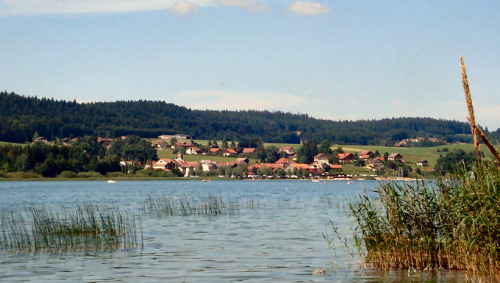 Le site de Saint-Point-Lac, photo O. Pernot