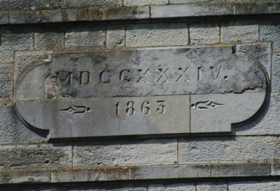 Dates de construction et de rénovation de l'église de Vellevans, photo J. Masset