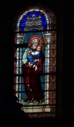 Vitrail du choeur de l'église de Villedieu-lès-Mouthe, photo O. Pernot